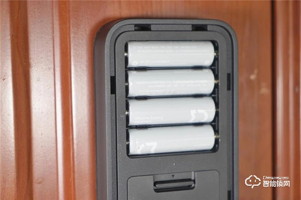 1599元難逢對(duì)手！小米智能門(mén)鎖Pro評(píng)測(cè)：貓眼、門(mén)鈴、攝像頭一步到位