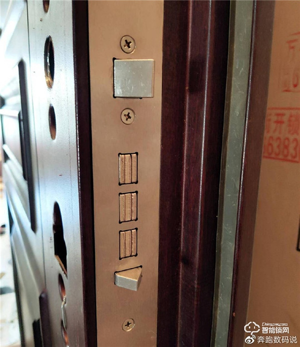 3D人臉識別開門,給家全方位守護:德施曼R8人臉智能鎖體驗 3D人臉識別開門,給家全方位守護:德施曼R8人臉智能鎖體驗