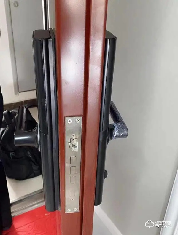 滿足你對半自動解鎖的全部需求，德施曼T862開箱體驗