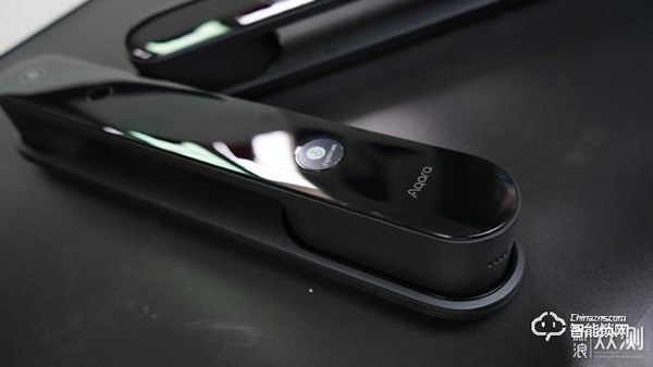 綠米全自動智能推拉鎖D100評測：自動鎖門的鎖