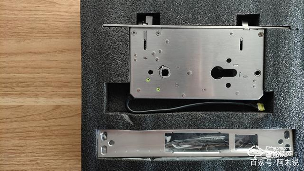 你理解全自動嗎？Aqara全自動推拉鎖D100告訴你