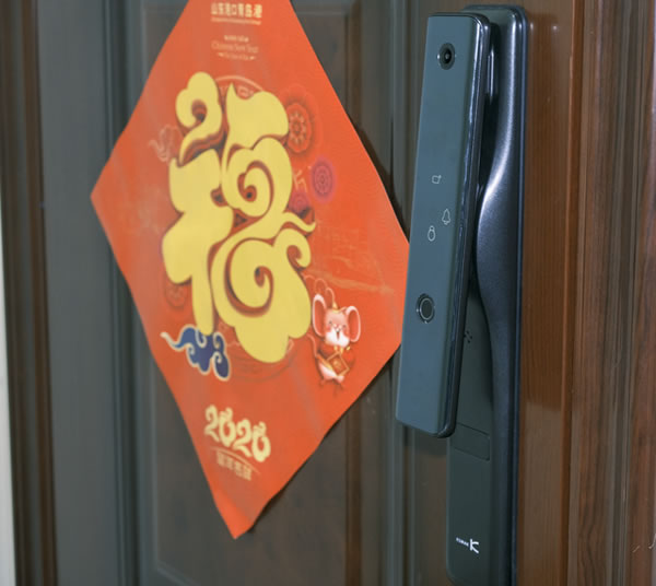 智能門鎖也帶大屏？金指碼云貓眼全自動智能鎖MK1體驗評測