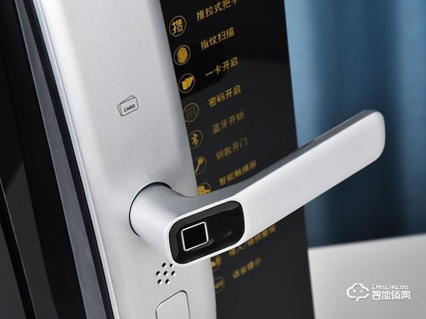 180年老牌門鎖匠心作,耶魯智能鎖YMH71評(píng)測(cè) 180年老牌門鎖匠心作,耶魯智能鎖YMH71評(píng)測(cè)