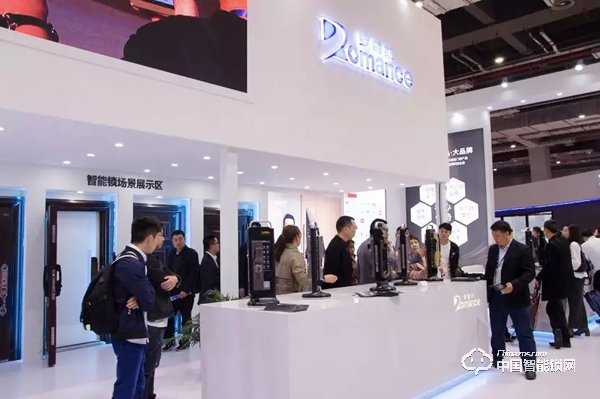 羅曼斯“高調”亮相2019上海建博會,實力引領行業升級! 羅曼斯“高調”亮相2019上海建博會,實力引領行業升級!