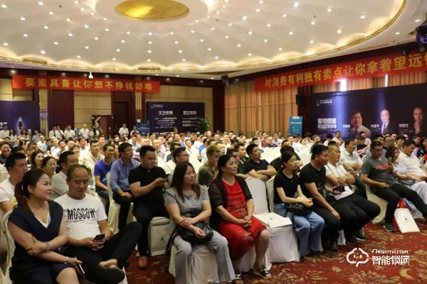 賣門賣鎖，掙錢路在王力安防