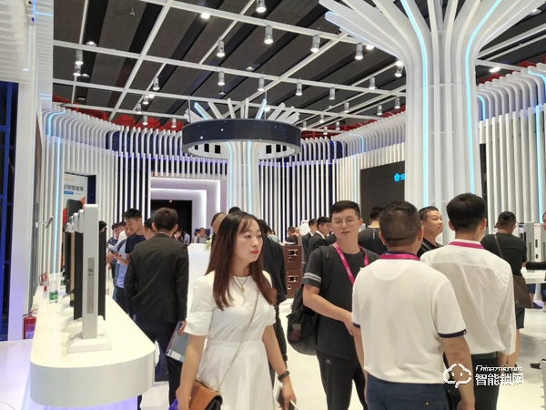 櫻花指紋鎖光科技主題展驚艷亮相廣州建博會