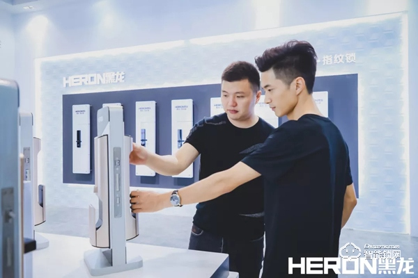 2019中國（廣州）建博會，黑龍攜新品驚艷亮相，引領品質生活新奢享