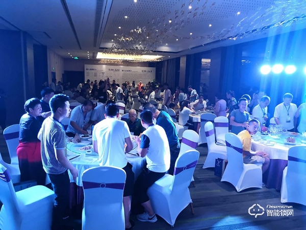 新品X1訂單火爆，超人智能鎖高峰論壇——河南站圓滿成功