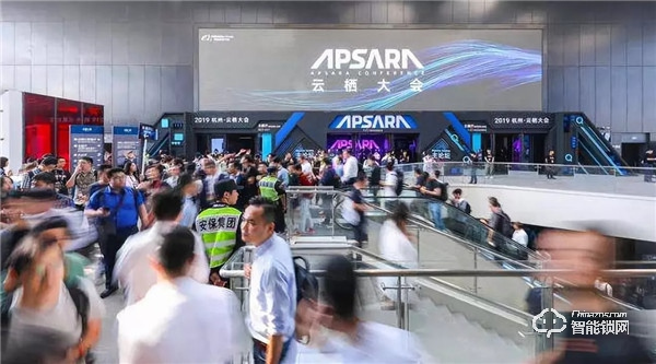 云棲大會(huì)intel展示的未來(lái)之門(mén)，只是王力智能家居的一小步