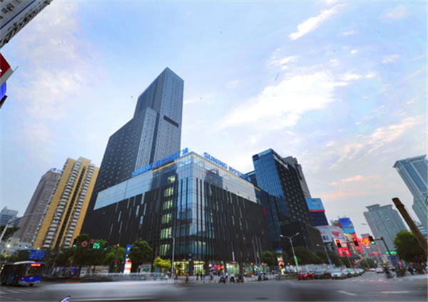 西屋安防智能鎖入駐“中華第一店”南京新街口蘇寧易購