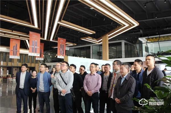 嘉賓云集,共話未來—永康市智能門(鎖)+互聯(lián)網(wǎng)平臺學(xué)習(xí)考察團(tuán)赴CSLP考察交流 嘉賓云集,共話未來—永康市智能門(鎖)+互聯(lián)網(wǎng)平臺學(xué)習(xí)考察團(tuán)赴CSLP考察交流