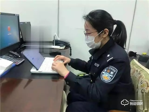 智能門鎖助力疫情防控,南京棲霞公安這波“戰疫”操作太硬核! 智能門鎖助力疫情防控,南京棲霞公安這波“戰疫”操作太硬核!