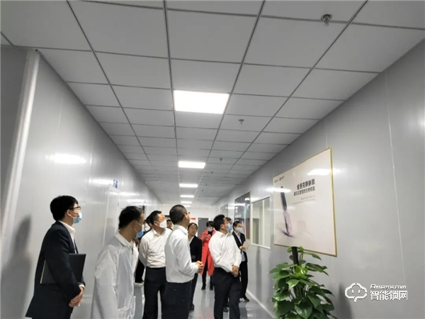 宜賓臨港麗雅領導蒞臨微盾科技考察交流 宜賓臨港麗雅領導蒞臨微盾科技考察交流