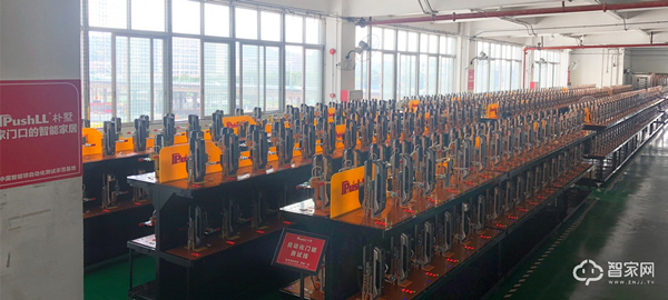 家門口的智能家居！樸墅指靜脈智能鎖給您更安全的守護(hù)！