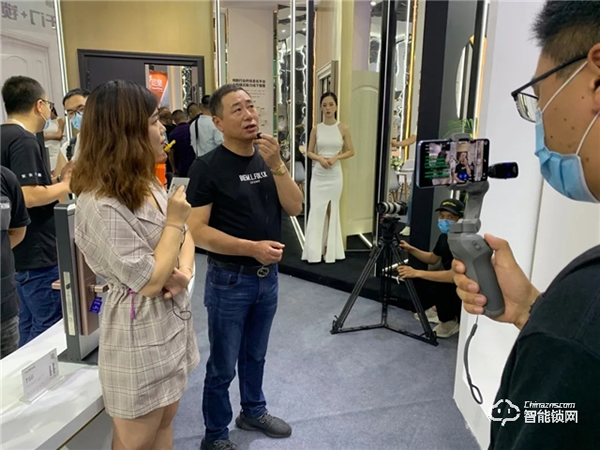 瘋狂打call丨亞太天能再獲殊榮,燃爆中國(guó)建博會(huì) 瘋狂打call丨亞太天能再獲殊榮,燃爆中國(guó)建博會(huì)