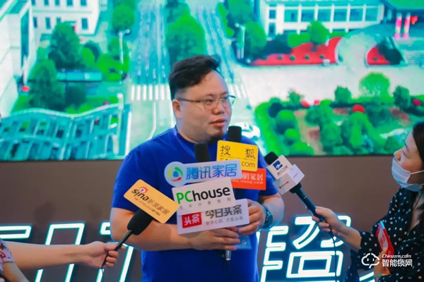 “隱貴房企”升龍集團(tuán)蒞臨超人科技參觀考察 “隱貴房企”升龍集團(tuán)蒞臨超人科技參觀考察