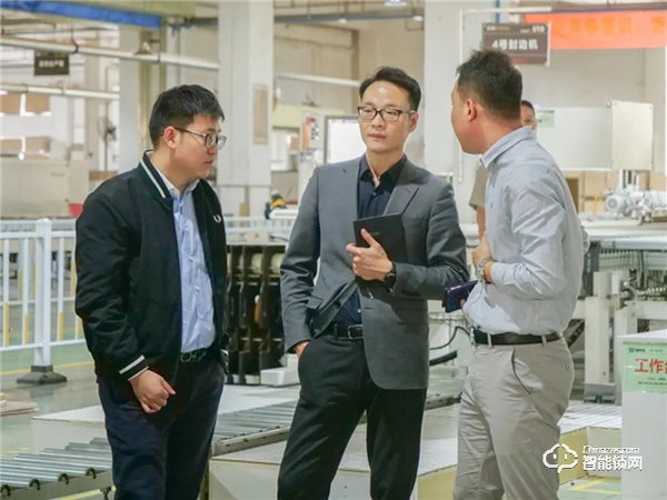 強強聯合,共創輝煌 | 龍湖地產高層到訪頂固,共謀未來深度發展 強強聯合,共創輝煌 | 龍湖地產高層到訪頂固,共謀未來深度發展