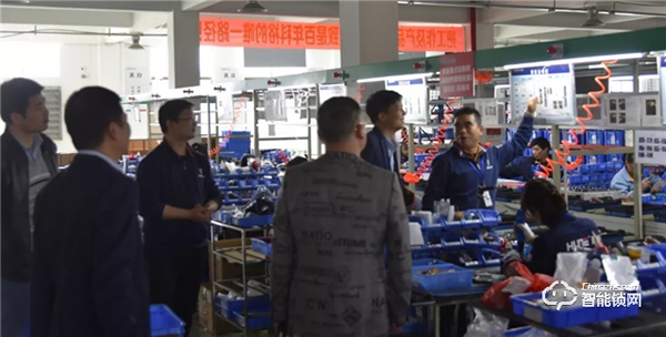 初到科技領(lǐng)導(dǎo)一行蒞臨科裕智能鎖參觀交流