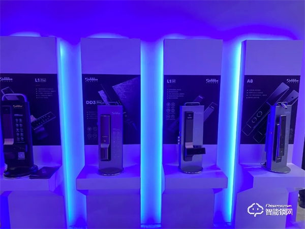 第11屆永康門博會(huì)火熱收官|(zhì)羅漫斯再創(chuàng)佳績(jī),燃爆全場(chǎng)! 第11屆永康門博會(huì)火熱收官|(zhì)羅漫斯再創(chuàng)佳績(jī),燃爆全場(chǎng)!