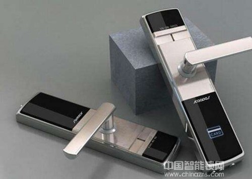 第一次使用智能指紋鎖的注意事項