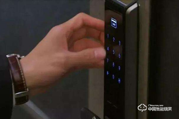 智能門鎖行業過渡期 千元鎖席卷市場