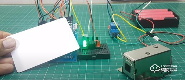 電子愛好者DIY：RFID智能門鎖設備，看完你也會做