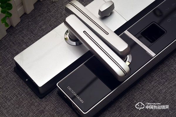 德施曼智能鎖如何綁定APP 德施曼智能鎖如何設置指紋密碼