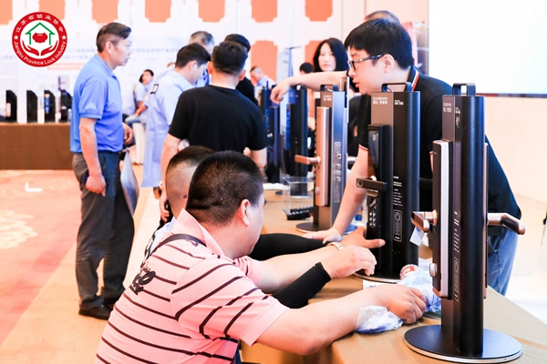 重磅！琨山智能鎖與江蘇省鎖業協會建立全面戰略合作關系！