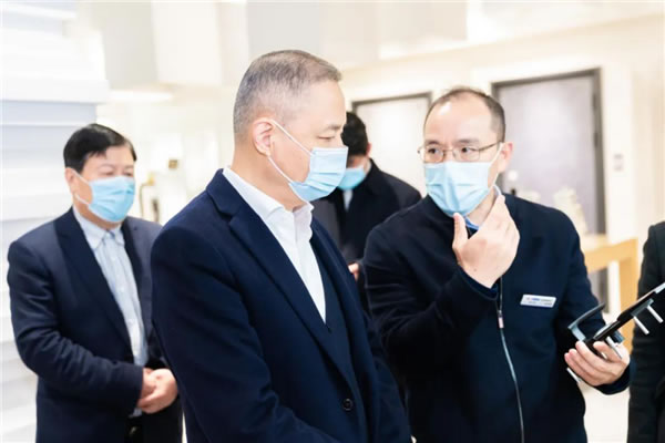 忠恒高配智能門鎖：市人大常委會主任李鋒帶隊赴忠恒集團調(diào)研