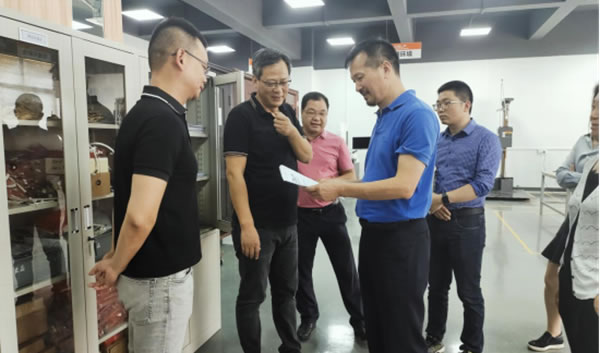 CSLP迎接公牛集團(tuán)董事長兼總裁阮立平一行來訪交流