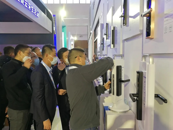 堅朗海貝斯多款新品亮相2020中國（北京）國際門窗幕墻博覽會