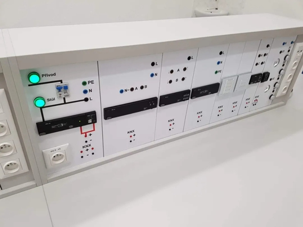 河?xùn)|科技HDL獲評“FOR ARCH 2020最吸引人的展覽”