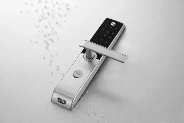 耶魯智能鎖讓回家更快一步