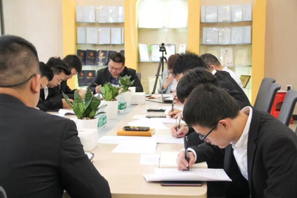 皇家金盾智能鎖內(nèi)部培訓會圓滿結(jié)束