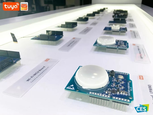 涂鴉智能攜手全球50品牌大秀200款新品亮相2020CES