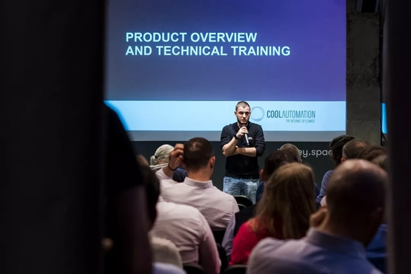 河?xùn)|智能家居俄羅斯團(tuán)隊(duì)舉辦經(jīng)銷商大會