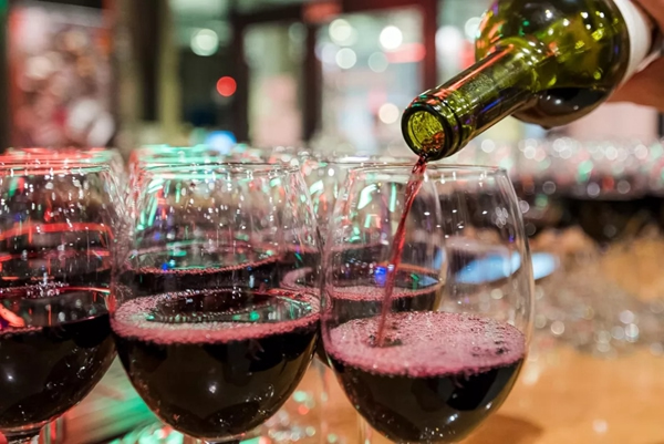 河?xùn)|智能家居俄羅斯團(tuán)隊(duì)舉辦經(jīng)銷商大會