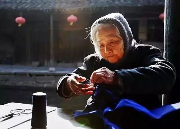 洛克思格:傾其鎖有 予愛予護(hù) 洛克思格:傾其鎖有 予愛予護(hù)