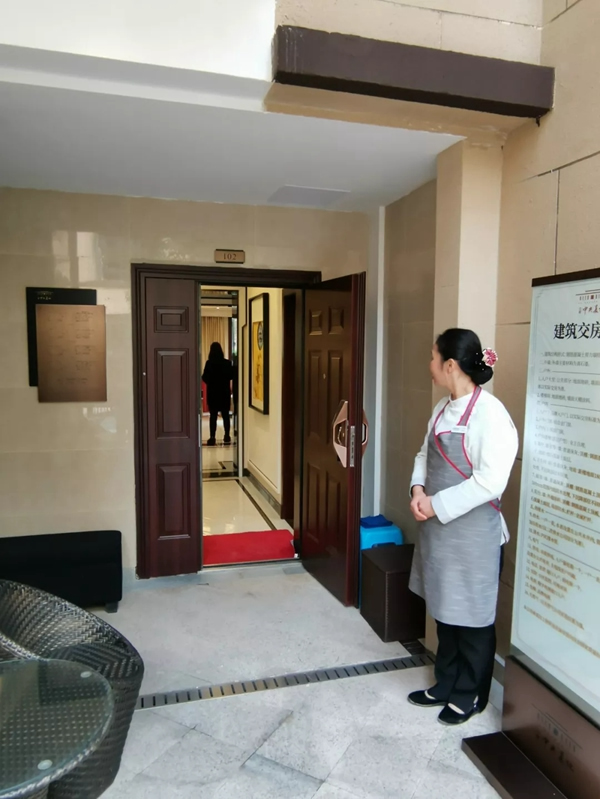 六孚指紋防盜鎖中標(biāo)重慶中央美地智能鎖集采項(xiàng)目