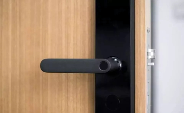 綠米Aqara：新品智能門鎖N100初測評 門鎖守衛(wèi)成守軍