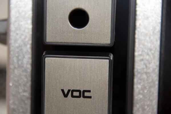 VOC智能鎖測評，告訴你智能推拉鎖到底哪家強