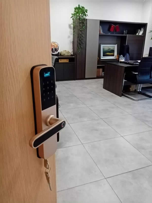 LOKIN樂肯指紋鎖走進中山香山公證，攜手并進服務(wù)社會！