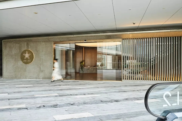 艾特智能家居為頂級高端會所VELEE，獨家定制智能家居系統(tǒng)方案