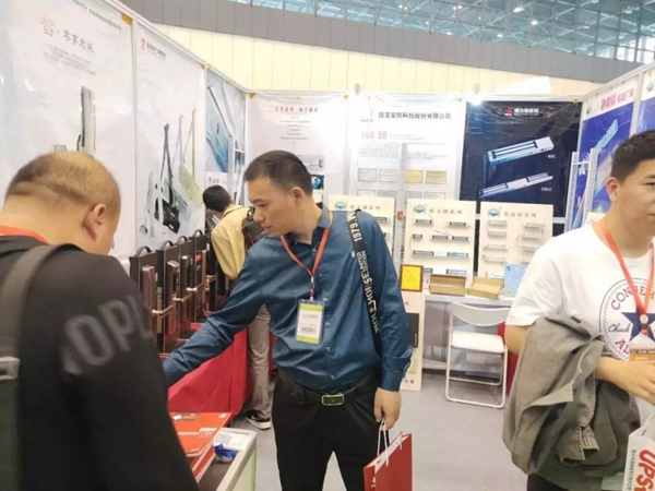 甌寶智能鎖驚艷亮相鄭州電子博覽會 開啟全國巡展第四站