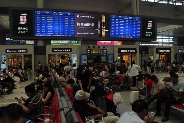 雅潔五金智能鎖高鐵廣告霸屏續航，搶灘核心高鐵樞紐