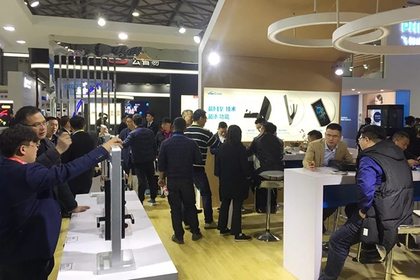 因特智能鎖攜19年新品亮相2019AWE展