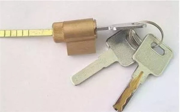 吉中吉智能鎖：智能鎖C級鎖芯58%造假？智能鎖不防黑盒子？