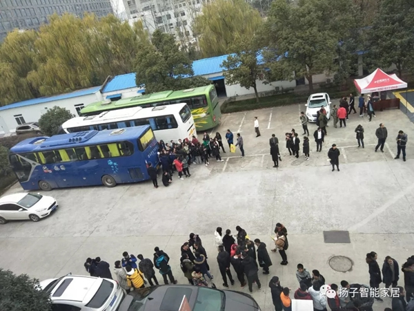 揚(yáng)子智能家居園區(qū)迎來(lái)合肥市168中學(xué)的師生朋友們