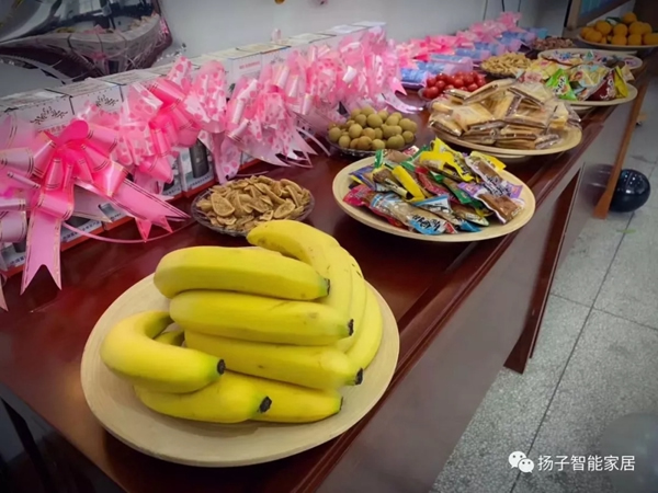 圣誕期間，揚(yáng)子智能家居為員工舉辦集體生日會(huì)