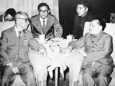 松下電器創始人松下幸之助榮獲“中國改革友誼獎章”